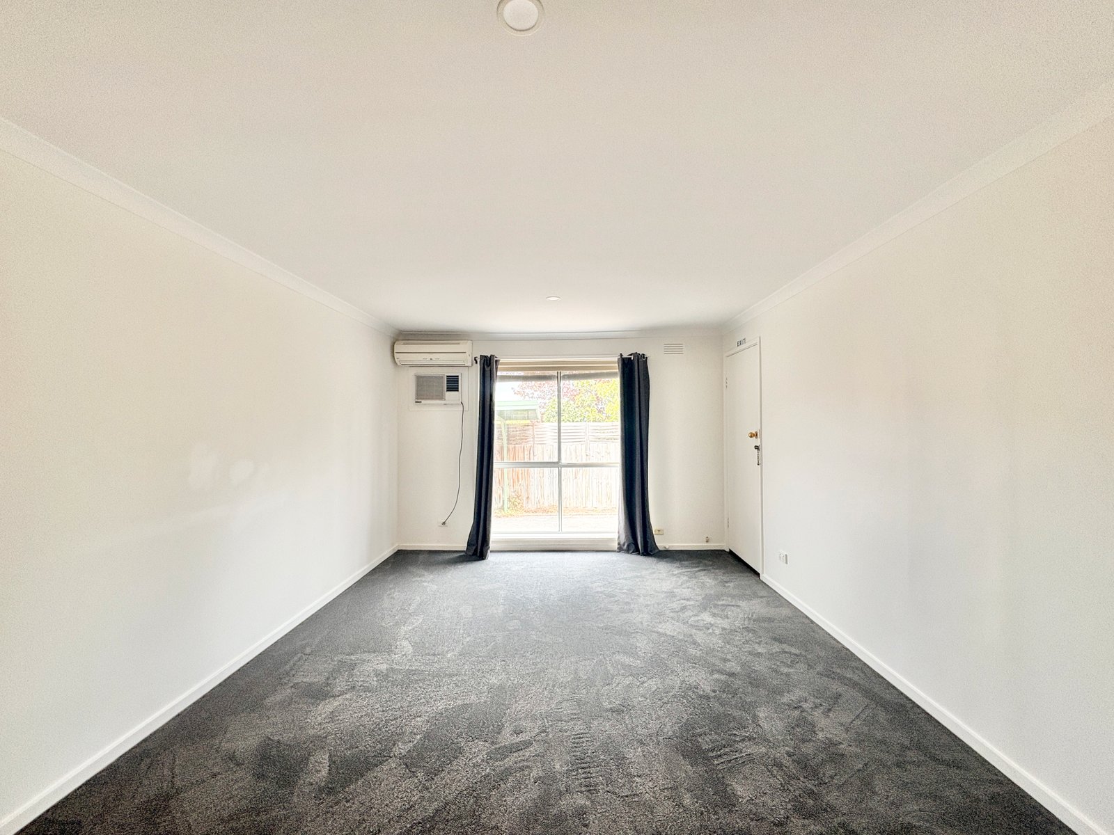 Gallery: 4/9 Manifold Street