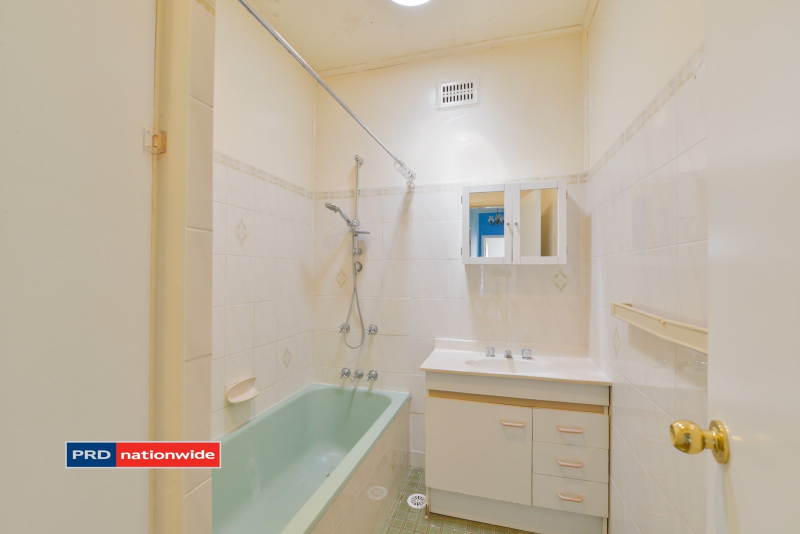 49 Manilla Road TAMWORTH 5