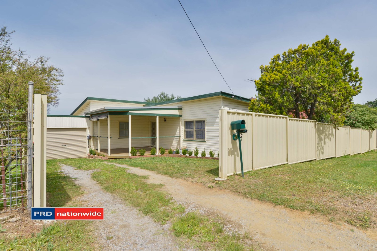 49 Manilla Road TAMWORTH 11