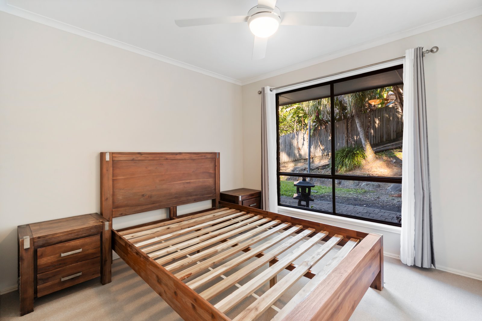 49 Mariners Crescent BANORA POINT 9