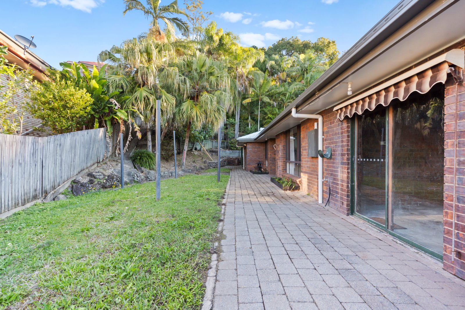 49 Mariners Crescent BANORA POINT 11