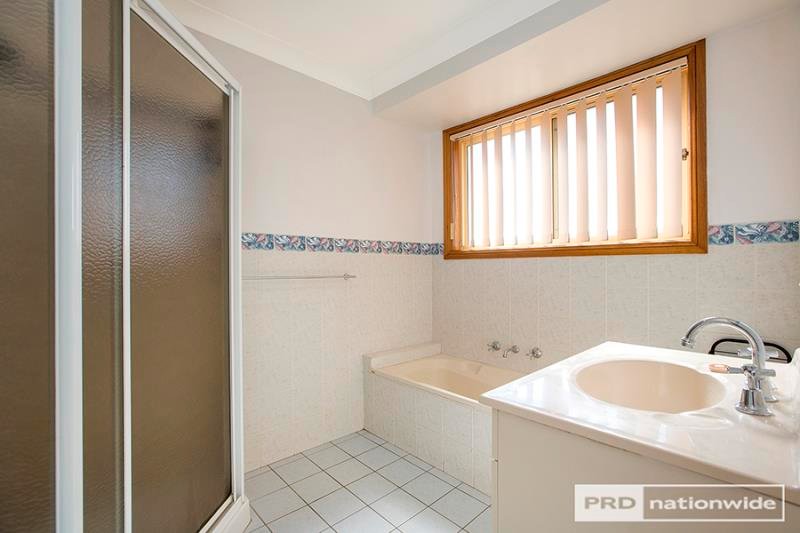 49 Meadow Banks Drive TAMWORTH 9