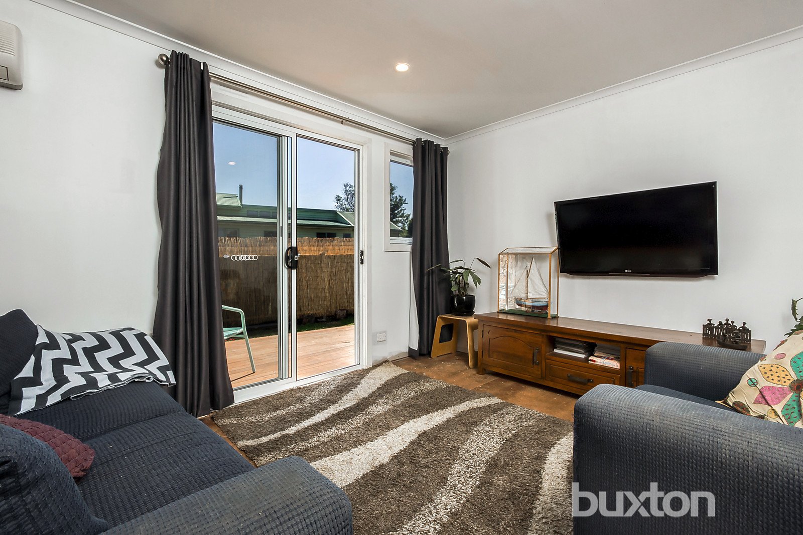 Gallery: 49 Mermaid Avenue