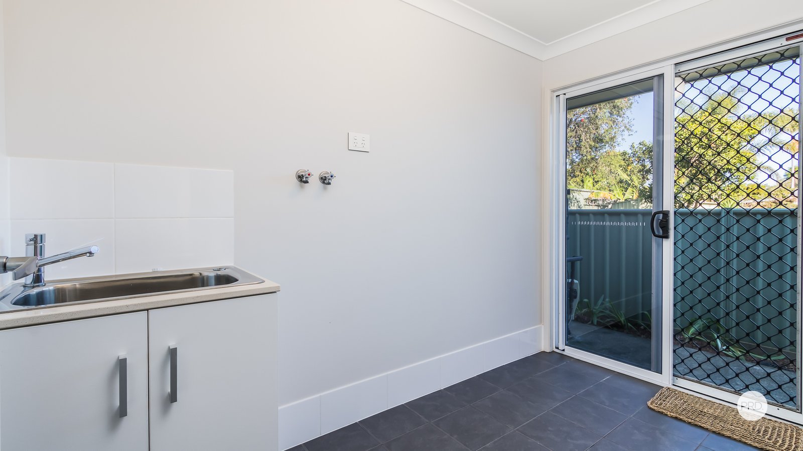 49 MILL Street REDLAND BAY 25