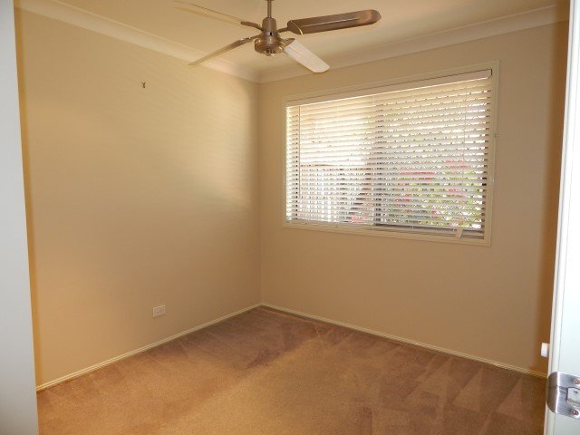 49 Montezuma Drive BURLEIGH WATERS 4