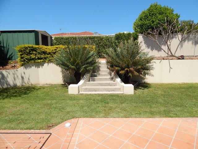 49 Montezuma Drive BURLEIGH WATERS 15