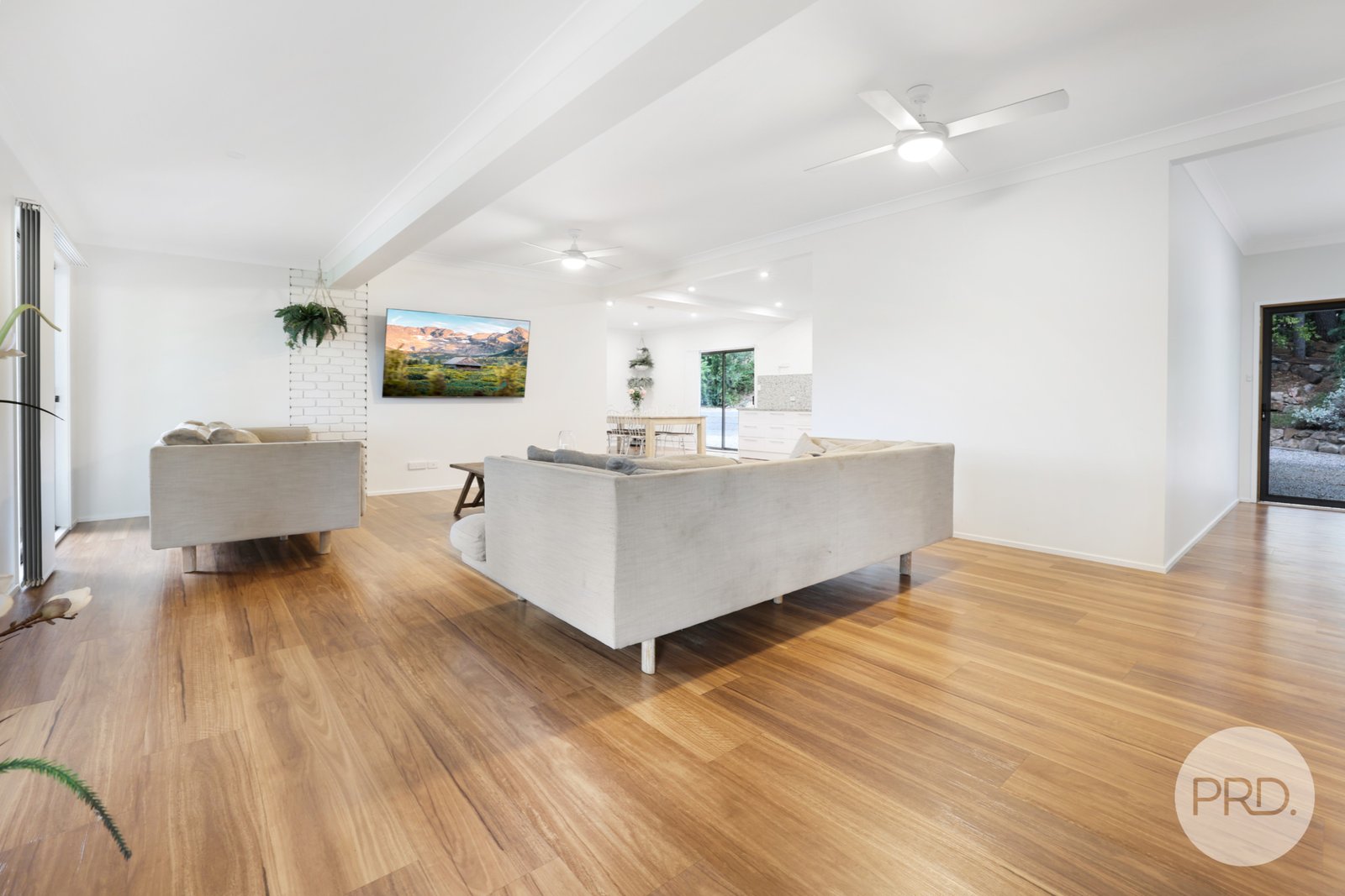 49 Mornington Crescent TAMWORTH 13