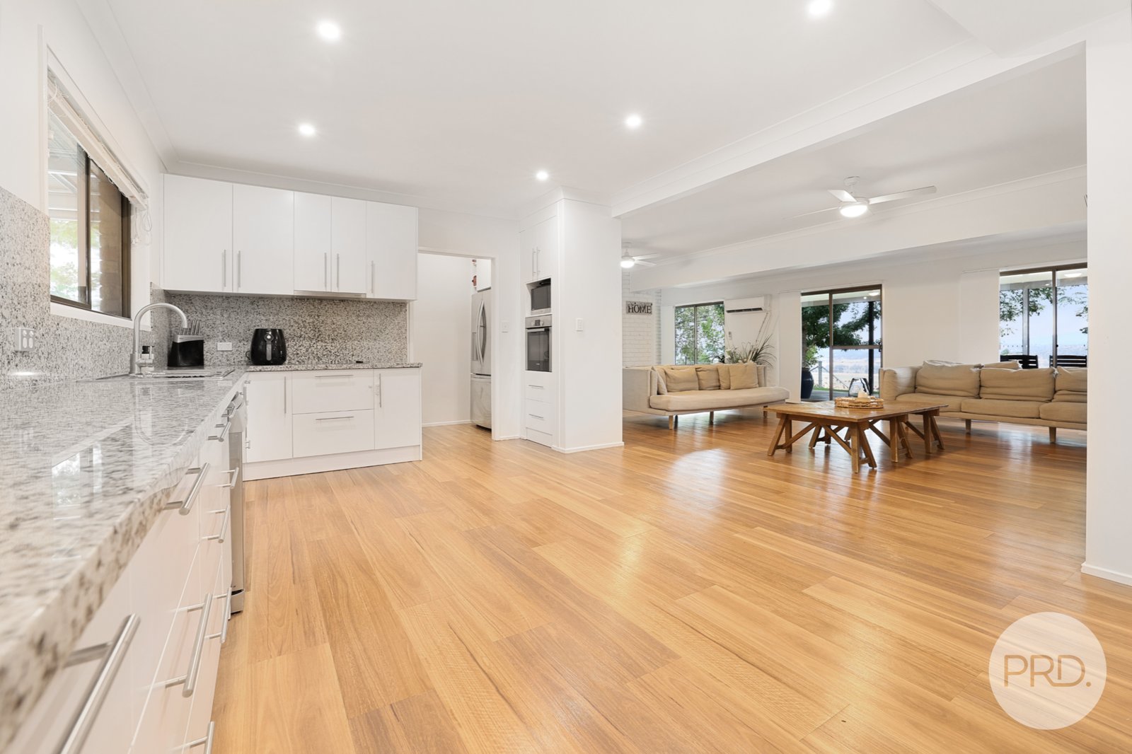 49 Mornington Crescent TAMWORTH 14