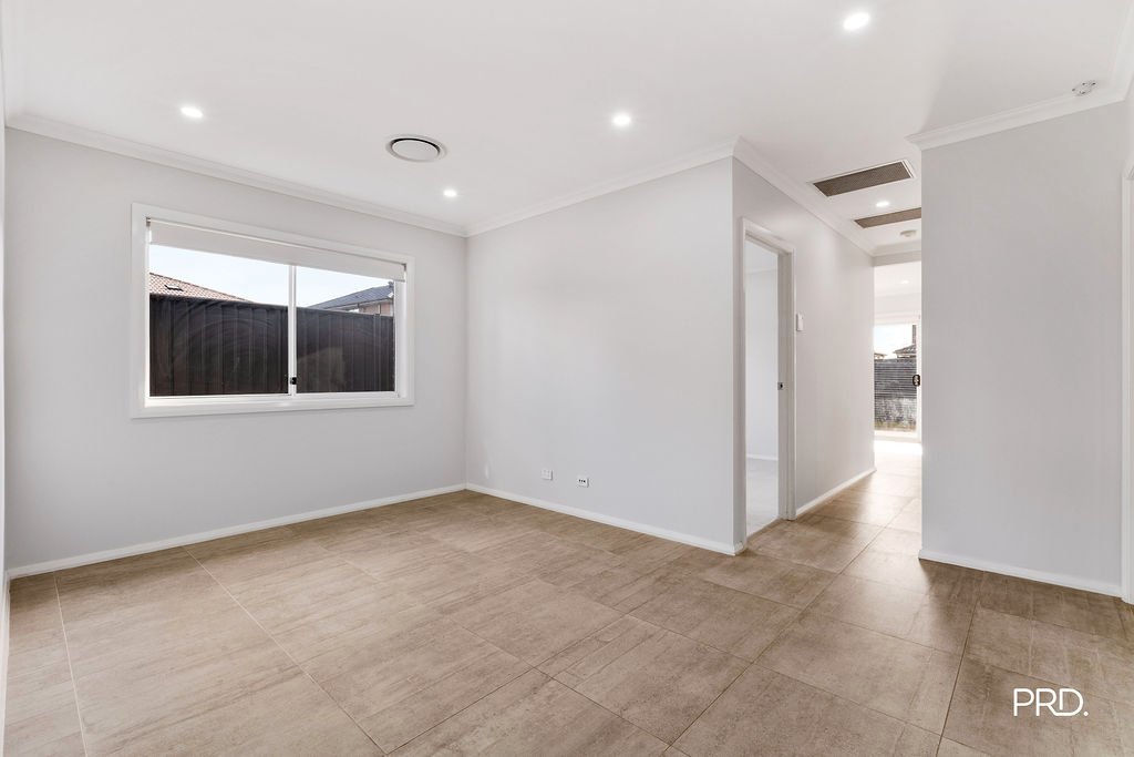 49 Navy Road JORDAN SPRINGS 9