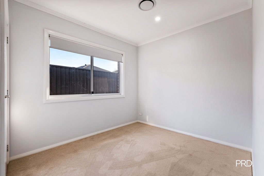 49 Navy Road JORDAN SPRINGS 12