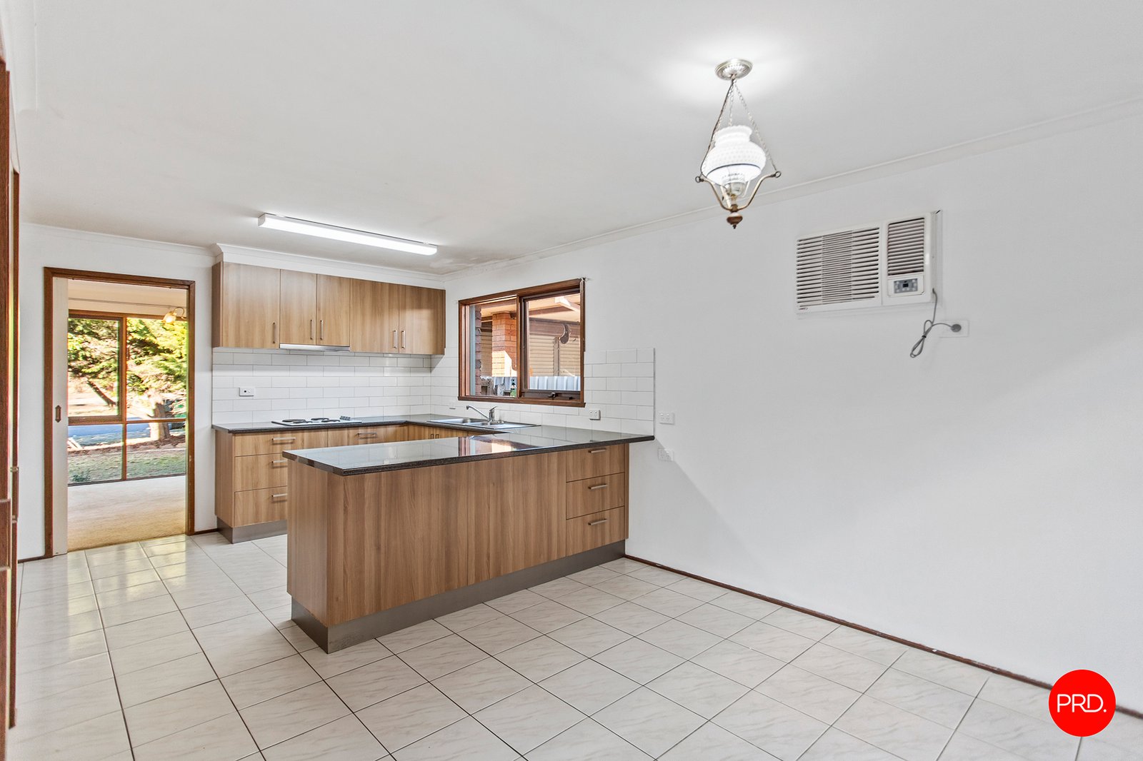 49 Neil Street KANGAROO FLAT 5