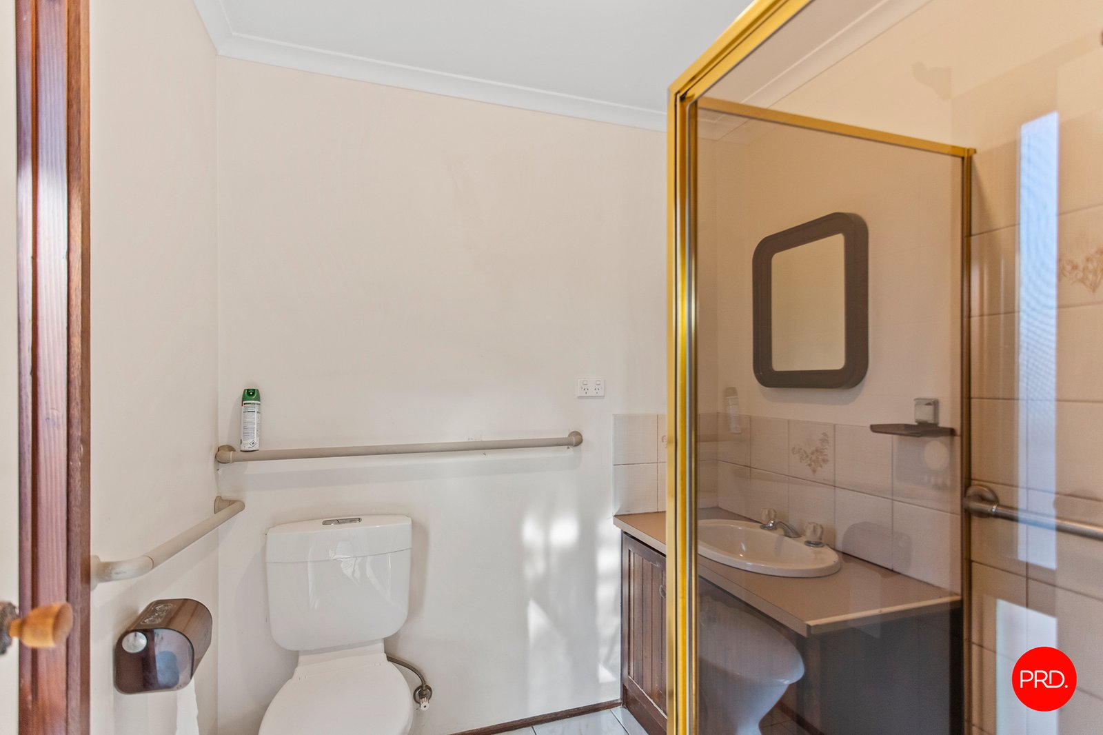 49 Neil Street KANGAROO FLAT 11