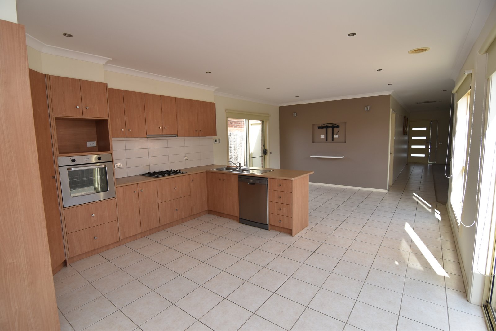 Gallery: 49 Oakwood Crescent