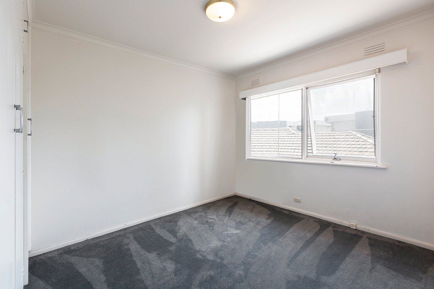 Real Estate and Property in 4/9 Parton Court, Carnegie, VIC