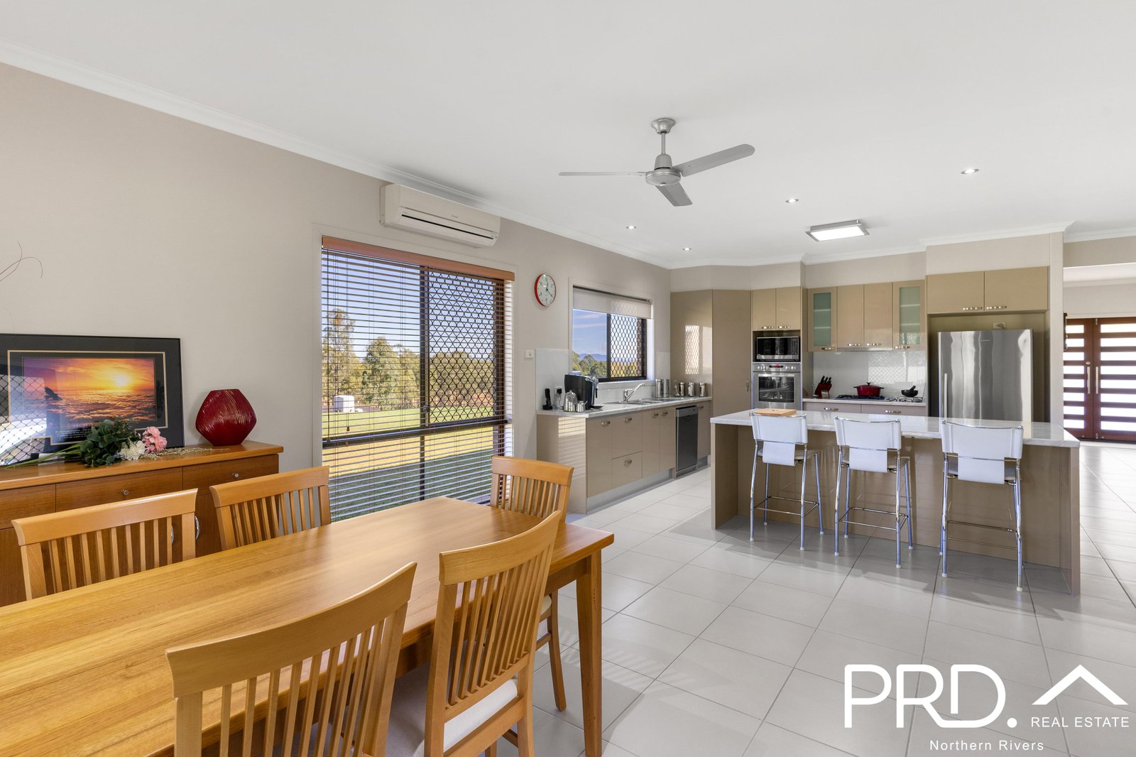 49 Pennefather Close YORKLEA 13