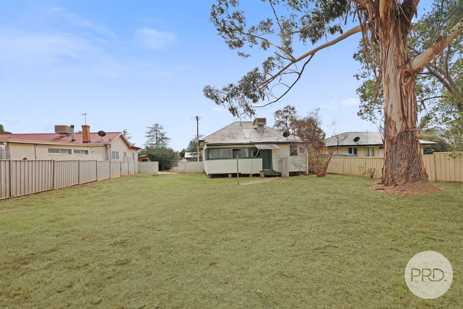 49 Petra Avenue TAMWORTH 8