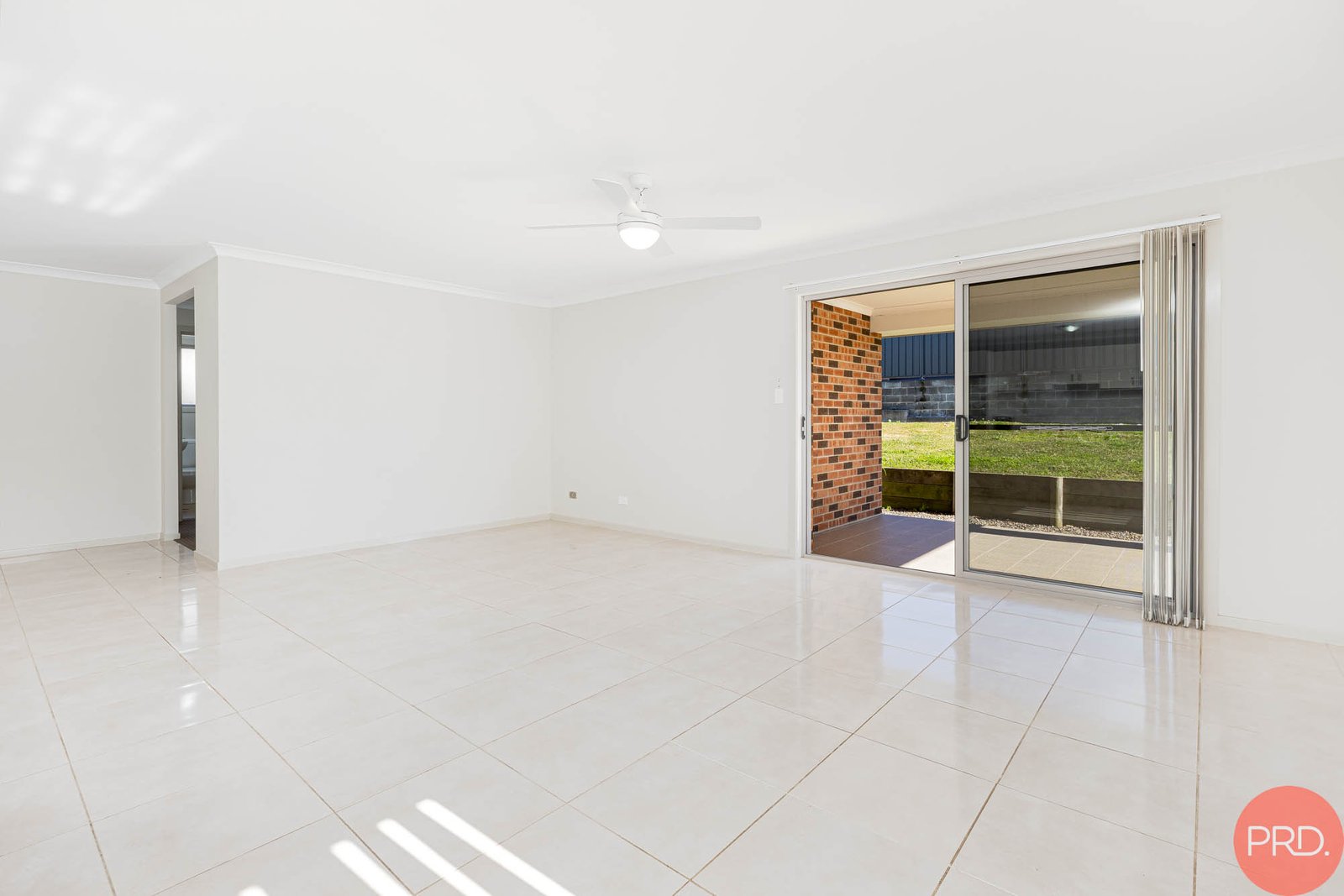 49 Radiant Avenue LARGS 9