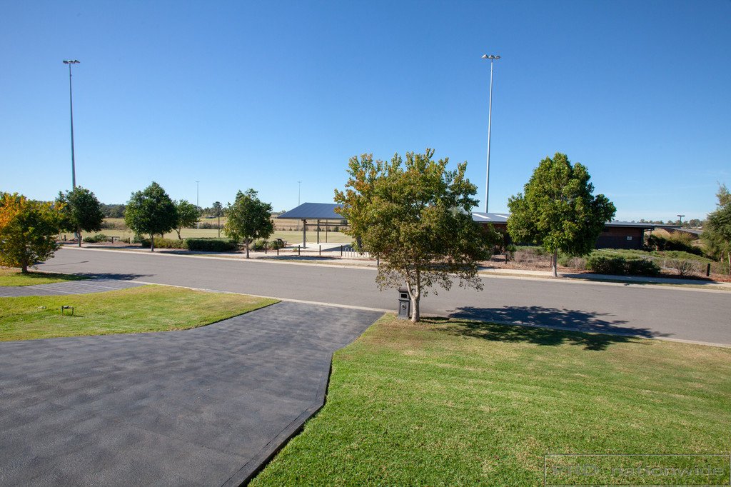 49 Redgum Circuit ABERGLASSLYN 2