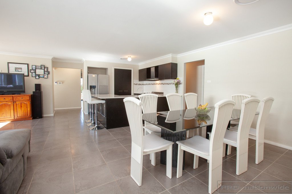 49 Redgum Circuit ABERGLASSLYN 8