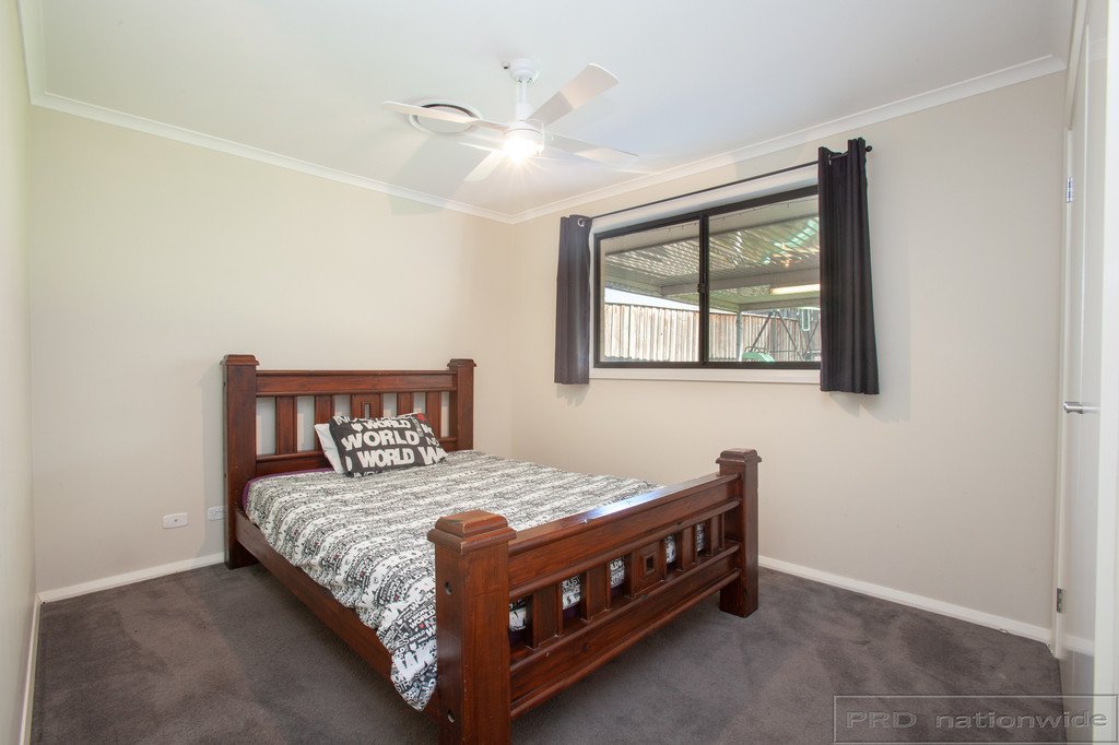 49 Redgum Circuit ABERGLASSLYN 19