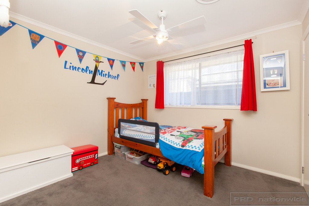 49 Redgum Circuit ABERGLASSLYN 21