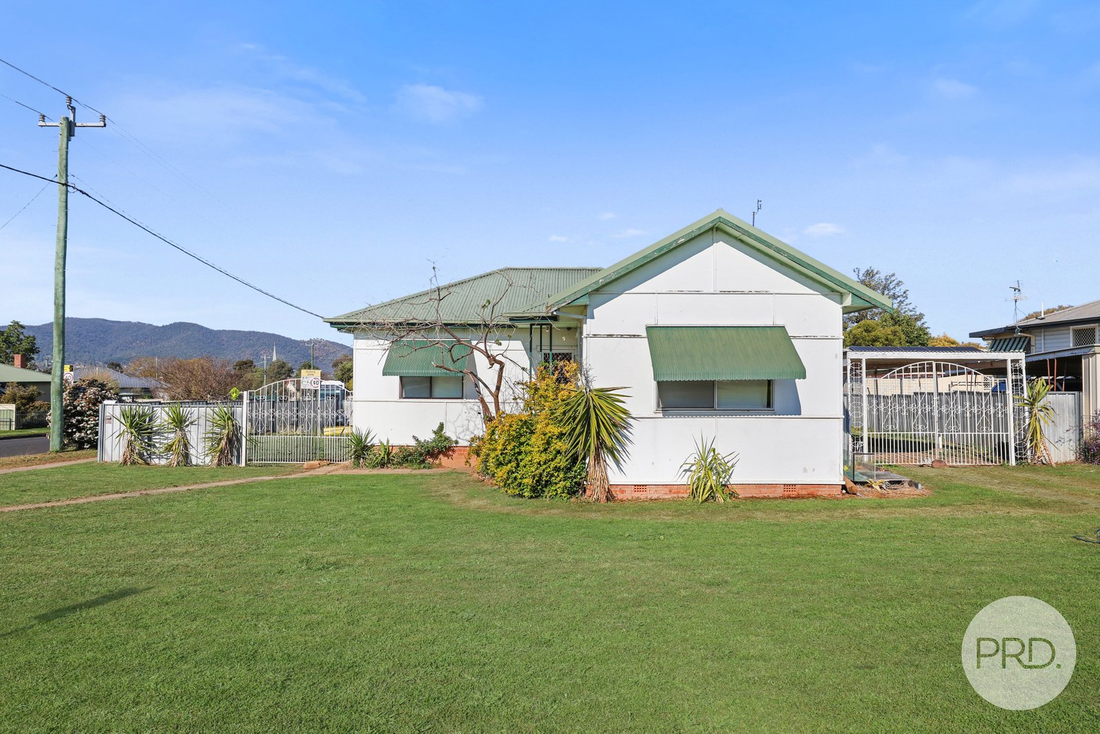 49 Robert Street TAMWORTH 1