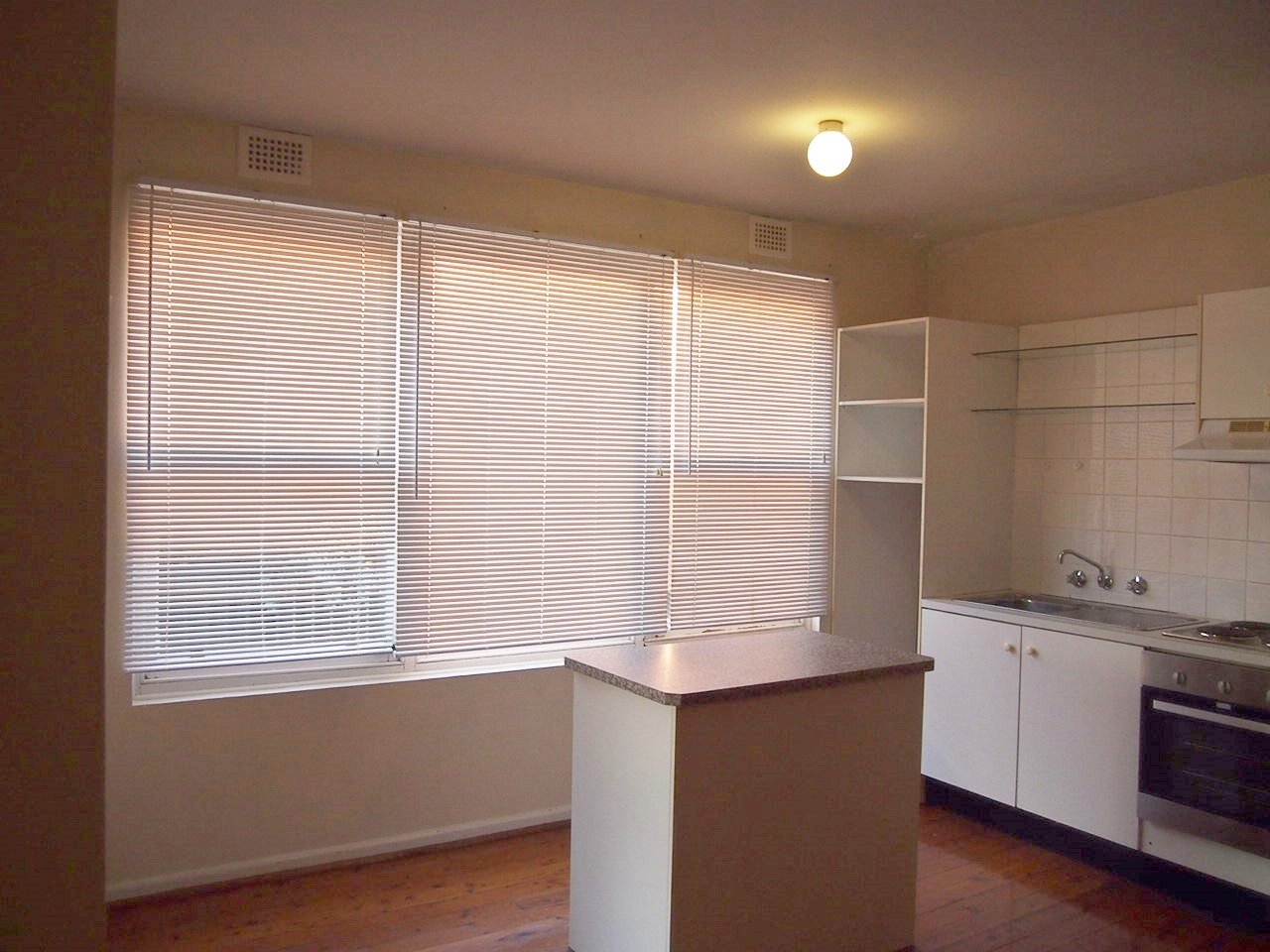 4/9 Rosa Street OATLEY 2