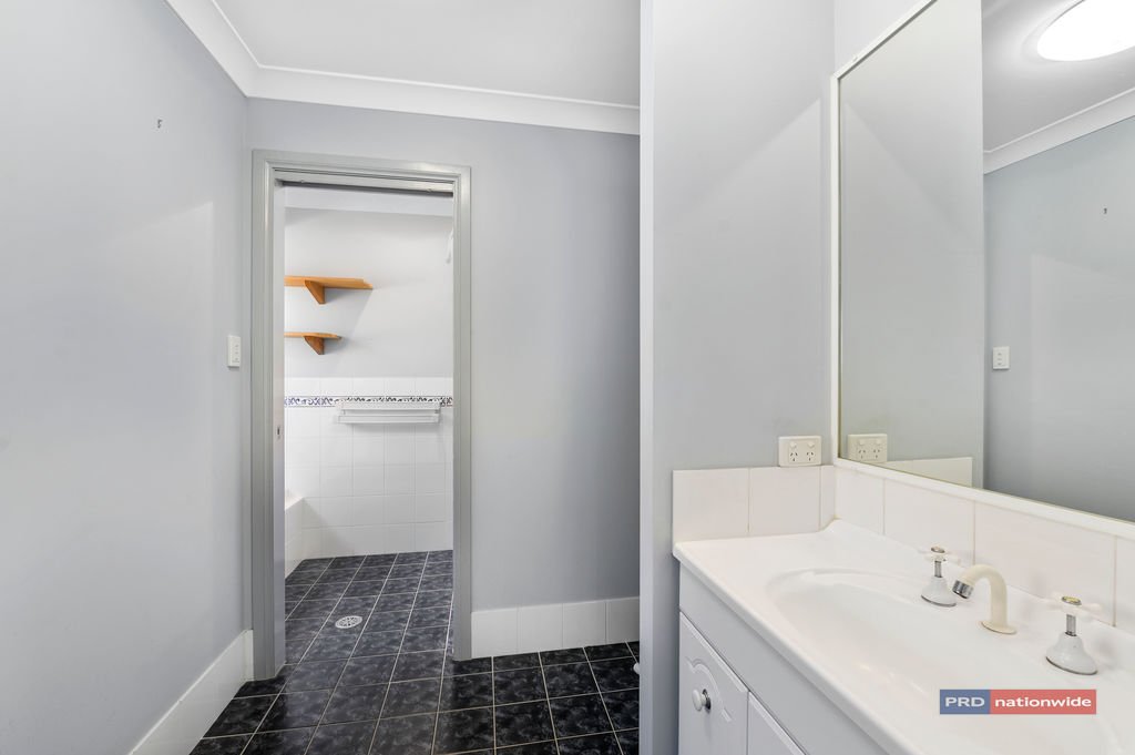 49 Soren Larsen Crescent BOAMBEE EAST 10