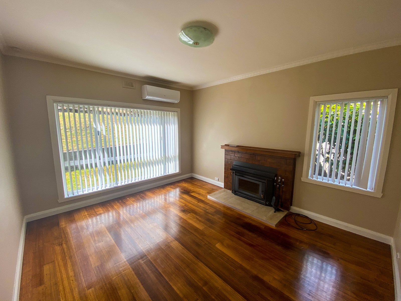 49 Southview Crescent NEW NORFOLK 2