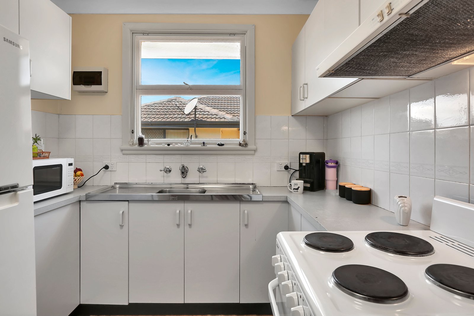 4/9 St Lukes Avenue BROWNSVILLE 3