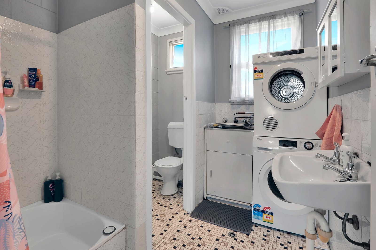 4/9 St Lukes Avenue BROWNSVILLE 4