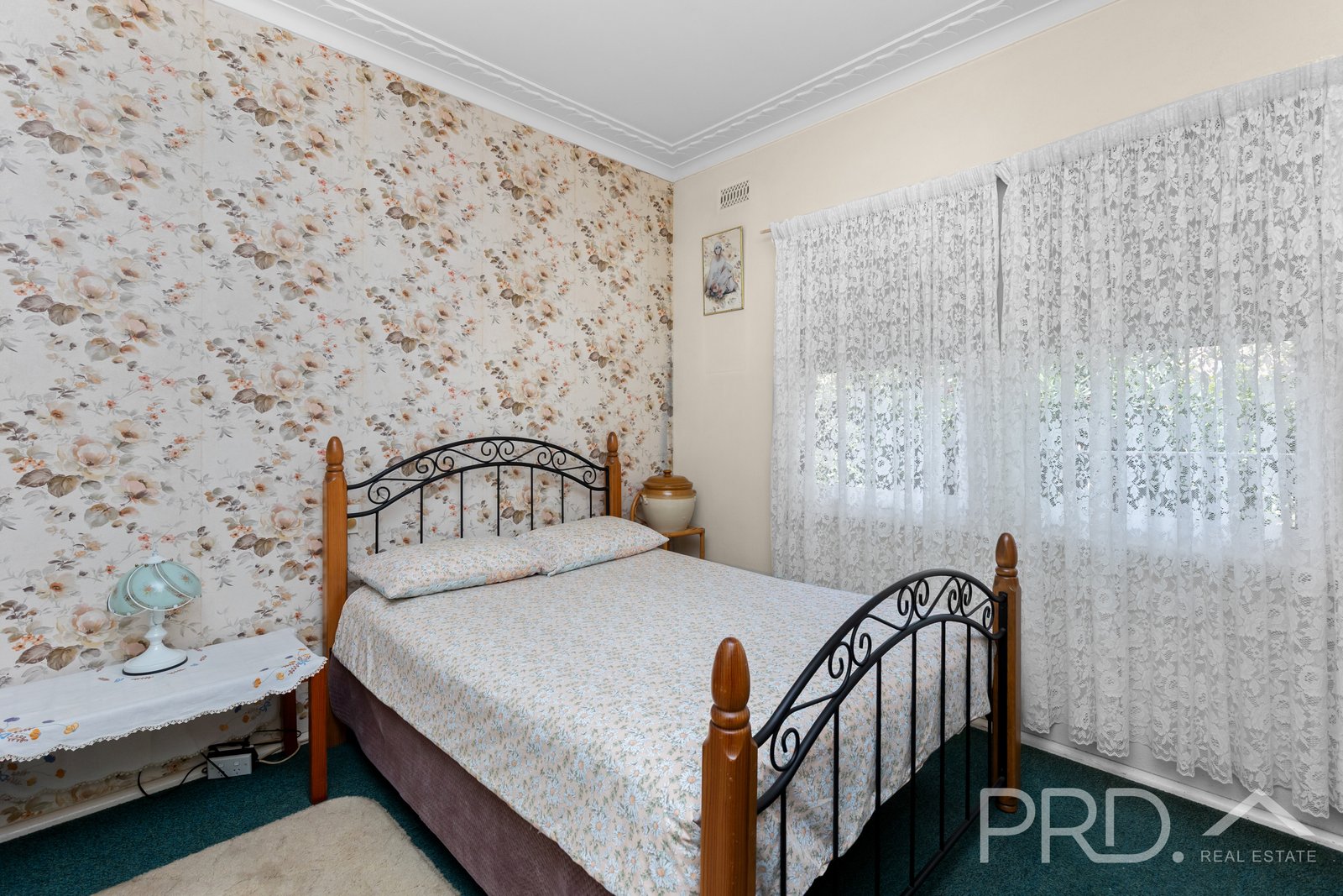 49 Sydney Street TUMUT 9