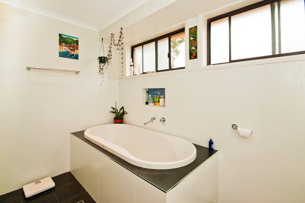 49 Tamarind Drive CORDEAUX HEIGHTS 8