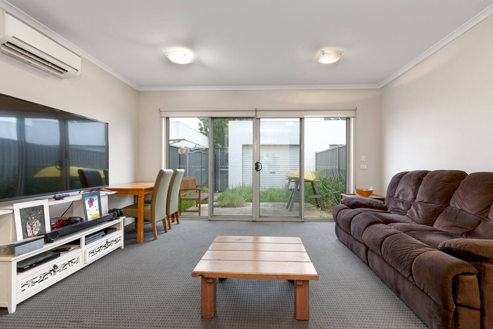 Gallery: 49 Warburton Drive