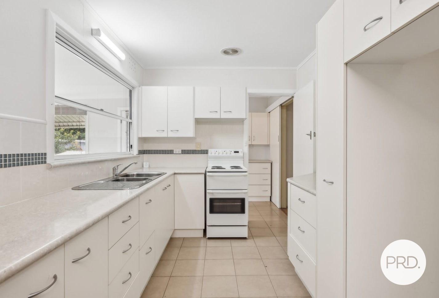 49 West High Street COFFS HARBOUR 2