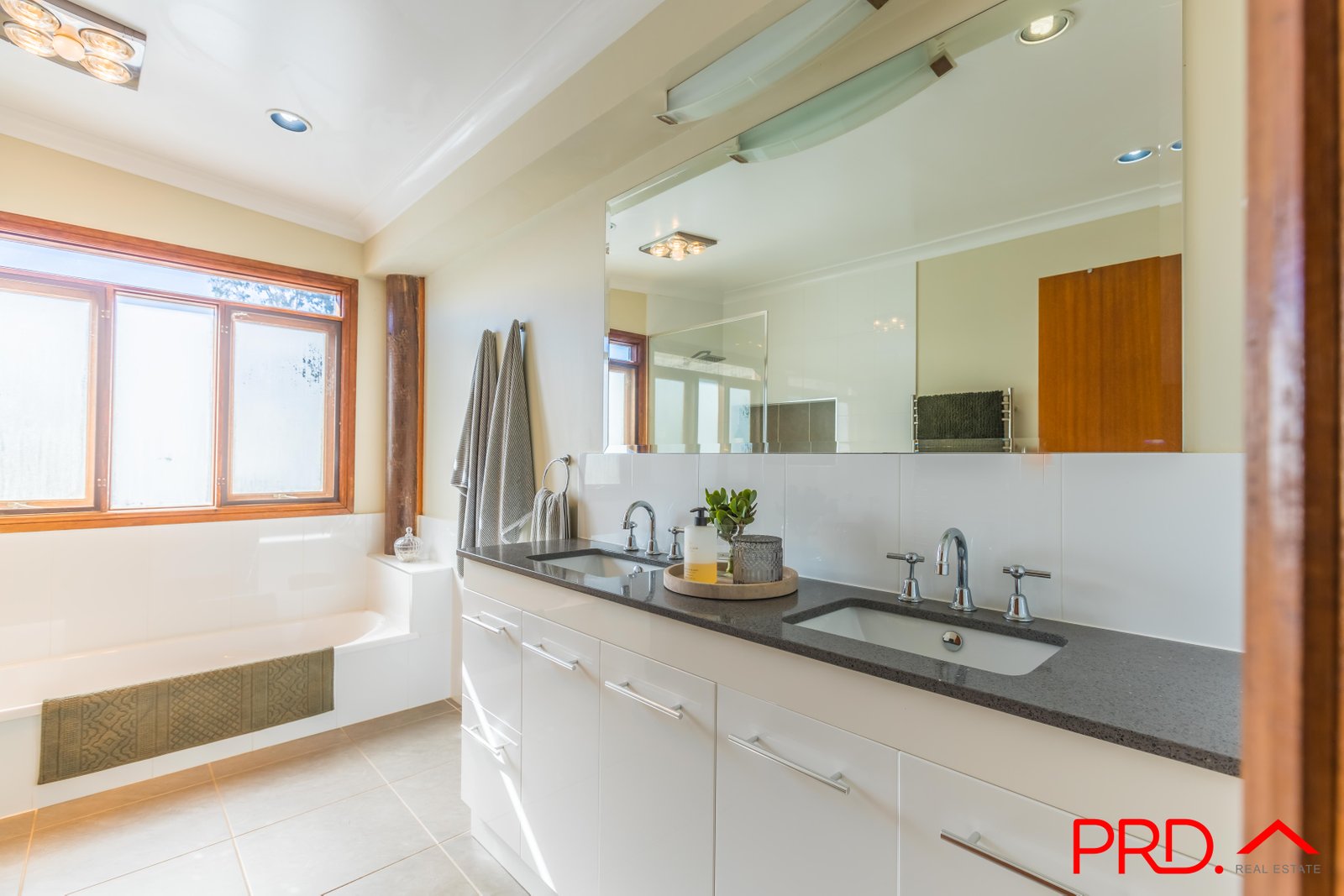 49 Yarmouth Parade TAMWORTH 13