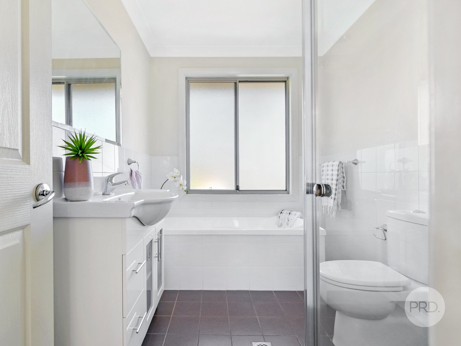 4/90-92 Cox Avenue PENRITH 12
