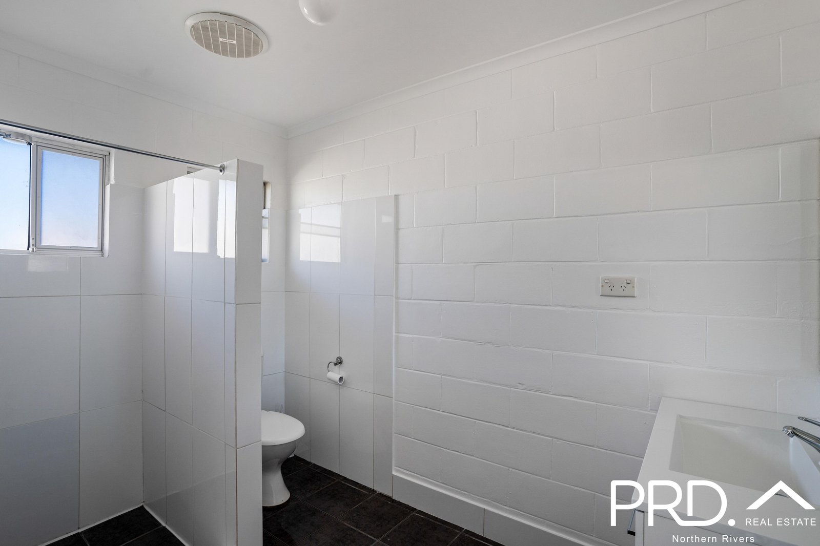 4/90 Farley Street CASINO 13