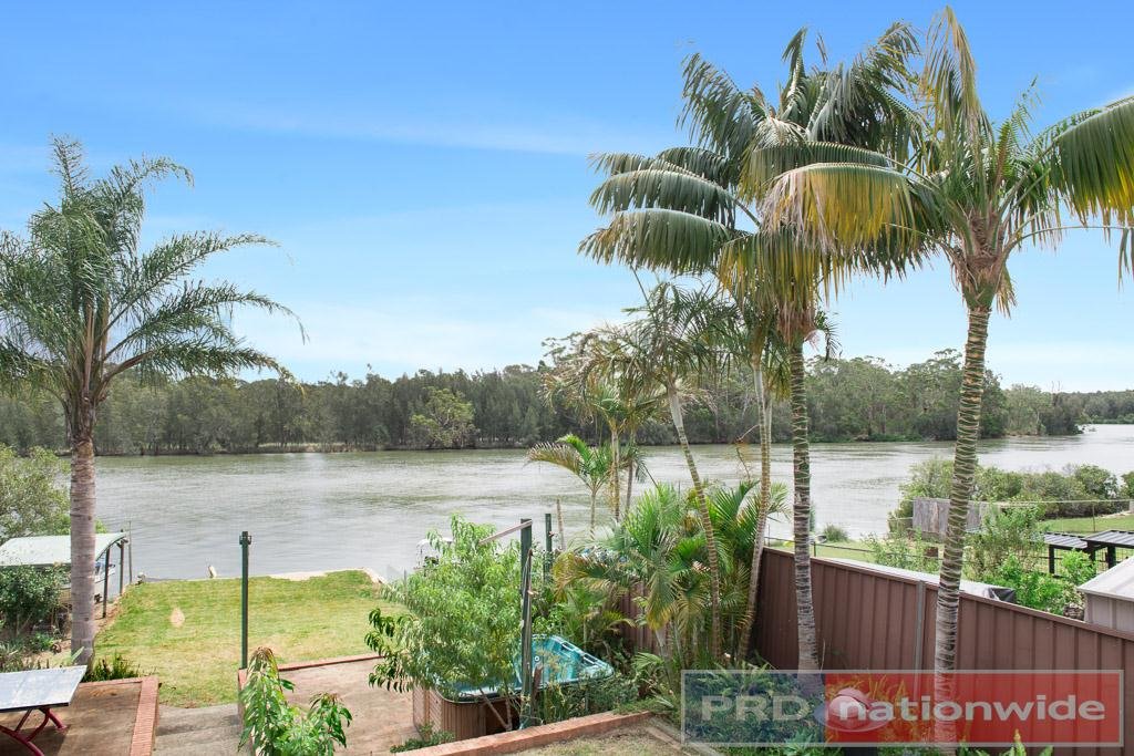 490 Henry Lawson Drive EAST HILLS 2