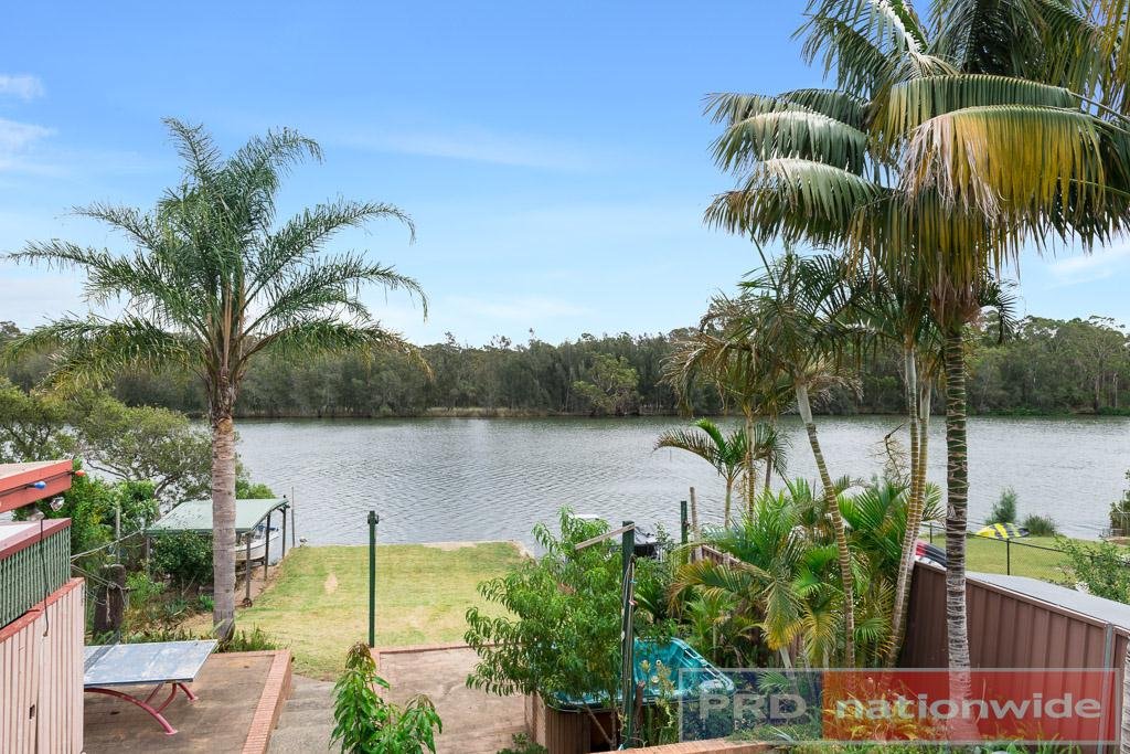 490 Henry Lawson Drive EAST HILLS 7
