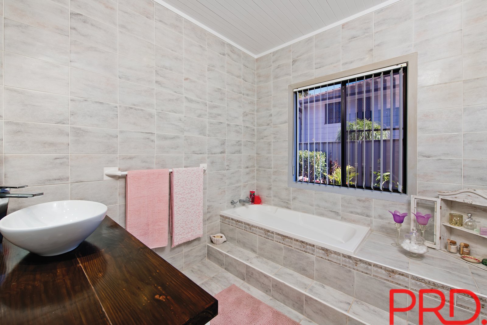 490 Ocean Drive LAURIETON 9