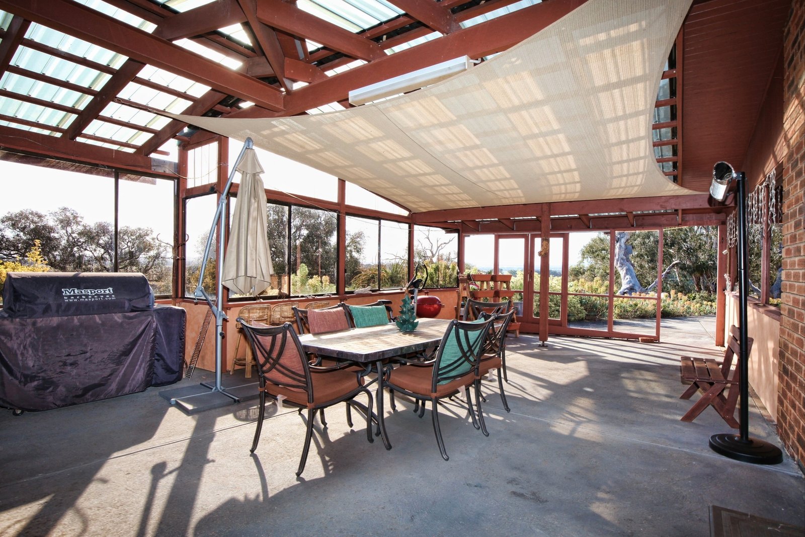 Real Estate and Property in 490 Settlement Road, Sunbury, VIC