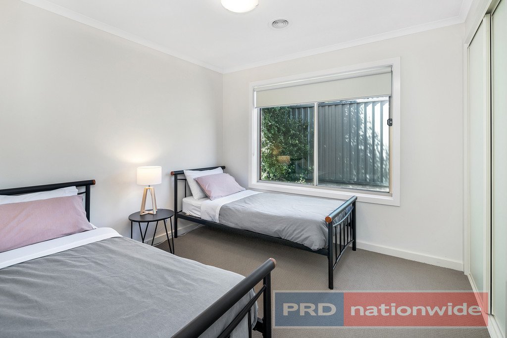 4/908 Geelong Road CANADIAN 7