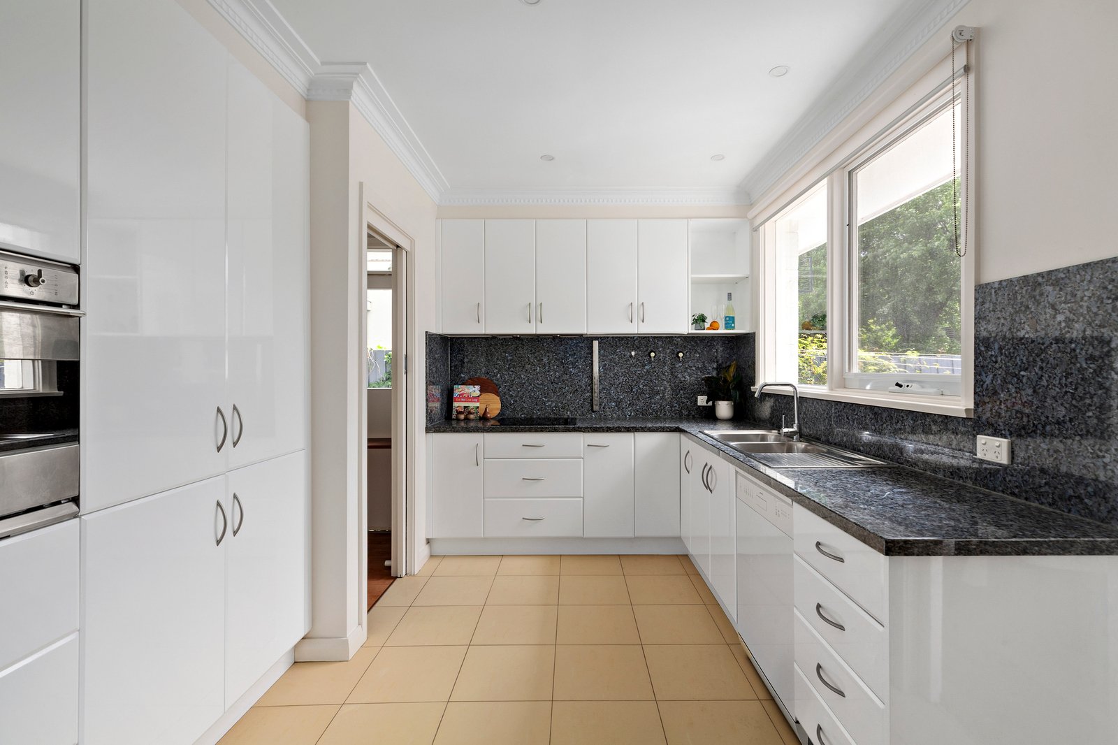 4/910 Glenferrie Road, Kew, 3101