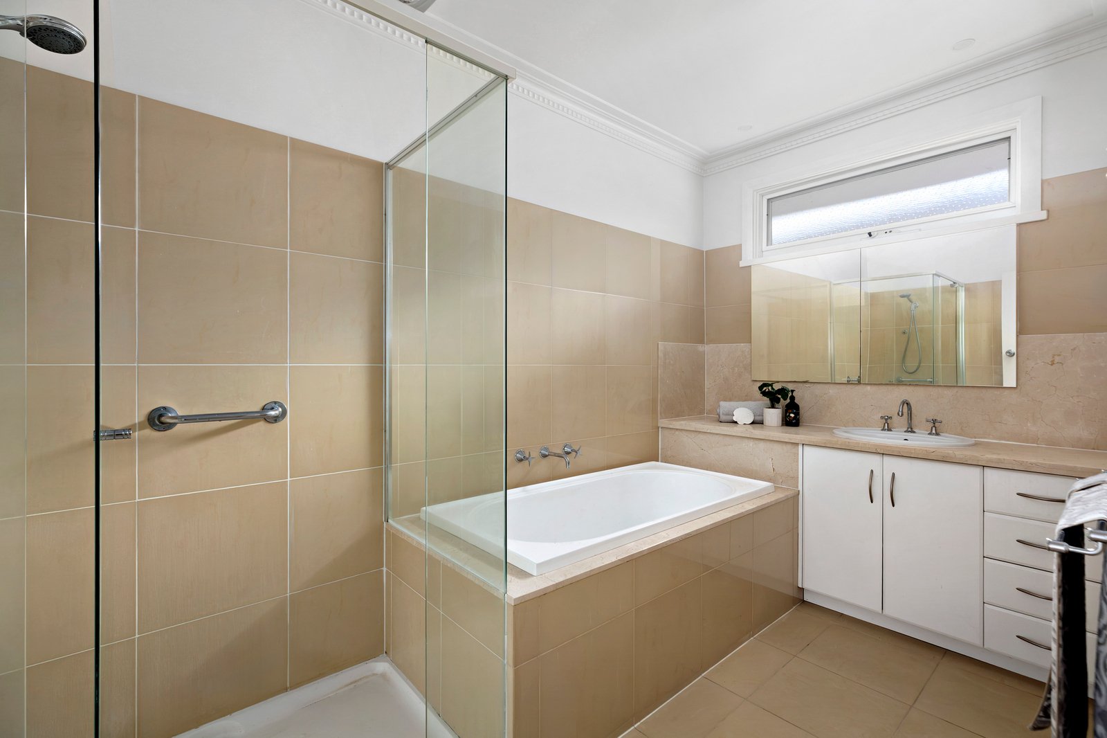 4/910 Glenferrie Road, Kew, 3101