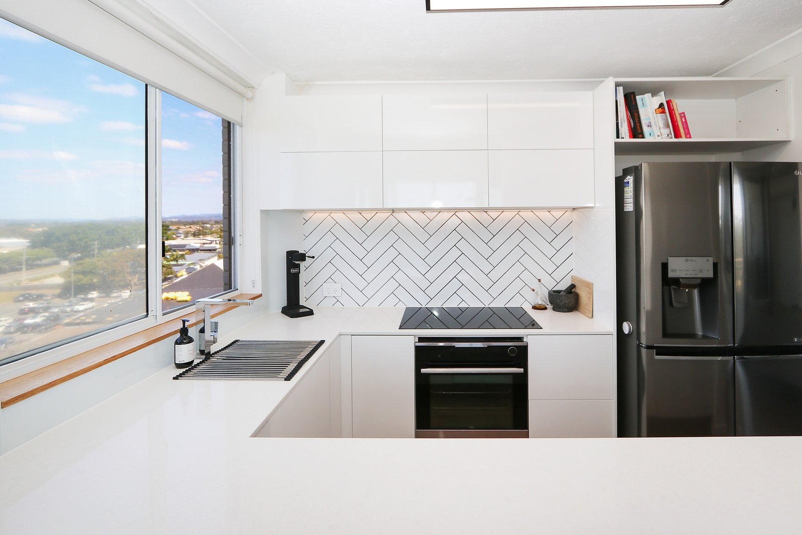 49/11 Fairway Drive CLEAR ISLAND WATERS 6