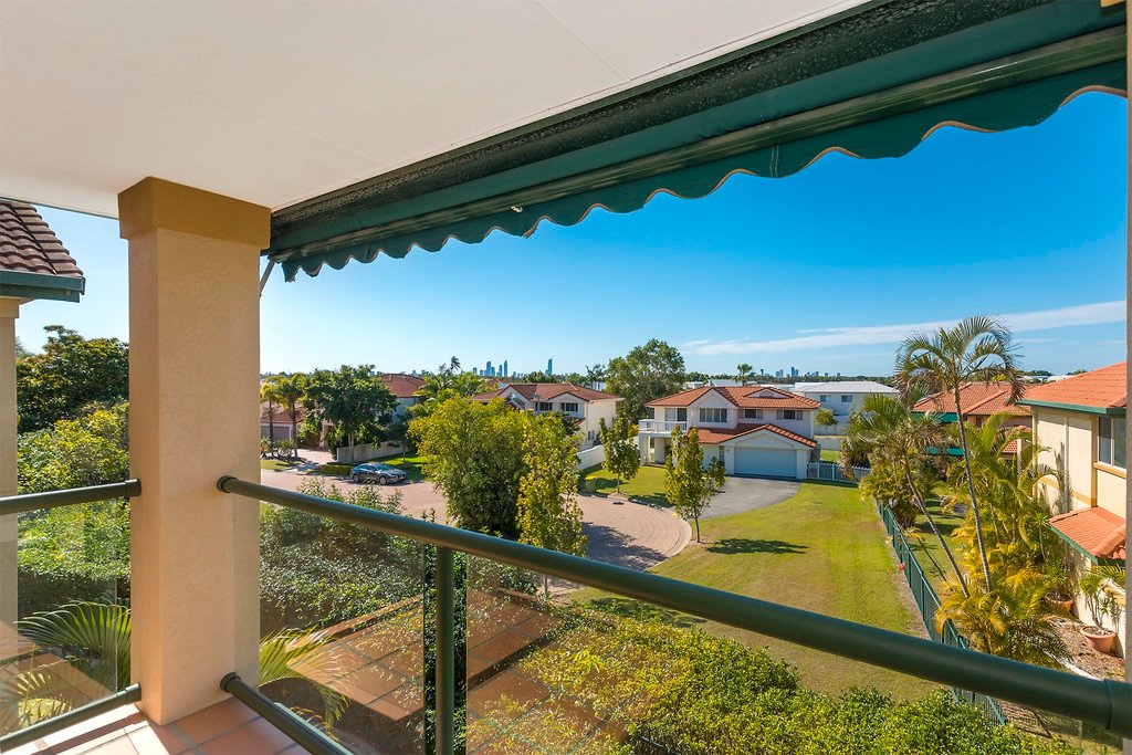 49/152 Palm Meadows Drive CARRARA 1