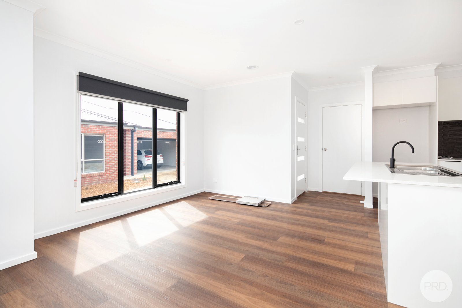 4/916 Geelong Road CANADIAN 4