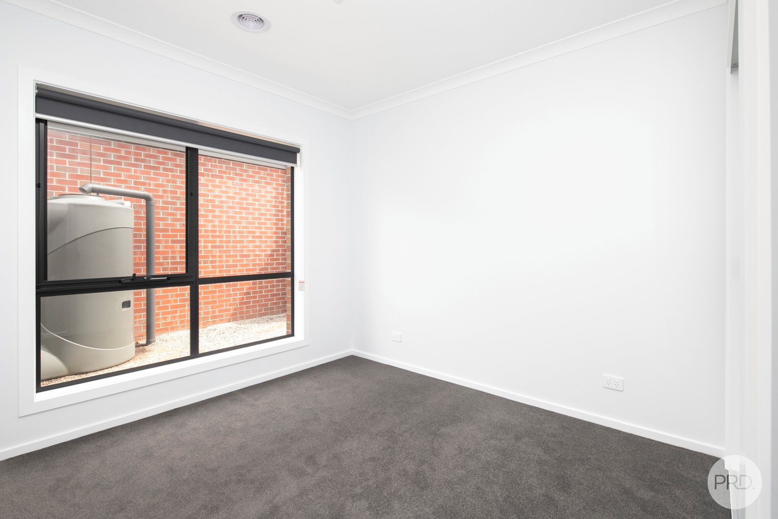 4/916 Geelong Road CANADIAN 5