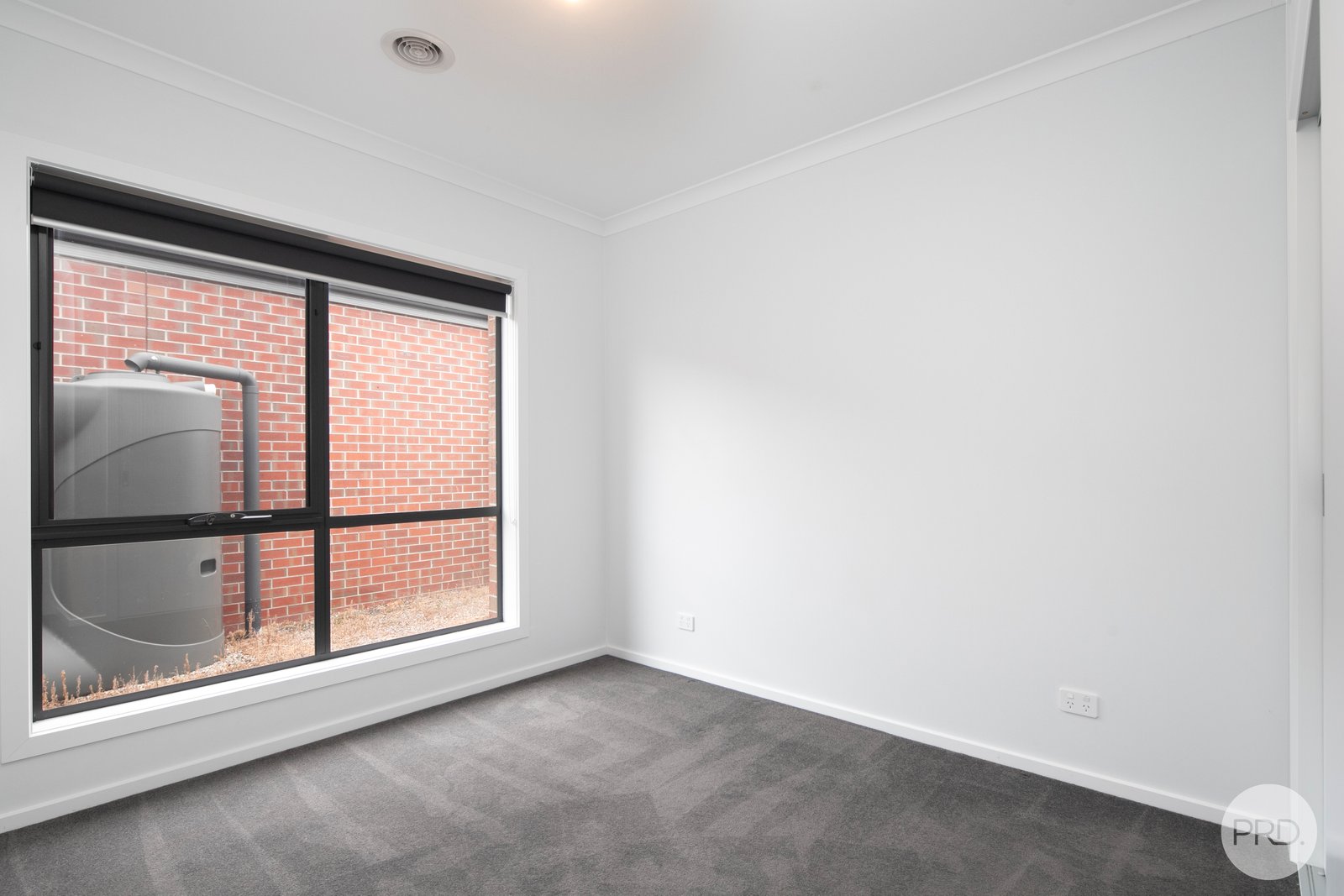 4/916 Geelong Road CANADIAN 6